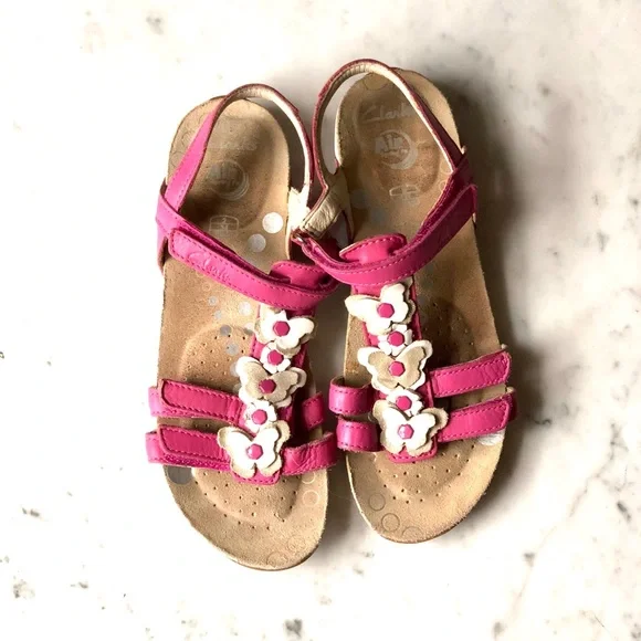 Girl’s Clark Pink and white Leather Sandals 2.5 - Picture 1 of 7